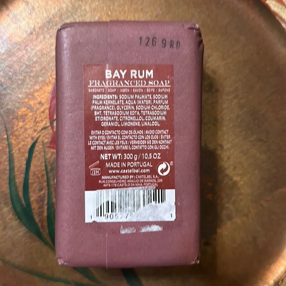 Men’s Set of 2 1 Bay Rum Fragranced Soap & 2 Goat’s Milk Bars